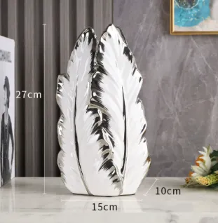 Modern Ceramic Vase Featuring A Distinctive Electroplated Banana Leaf Design
