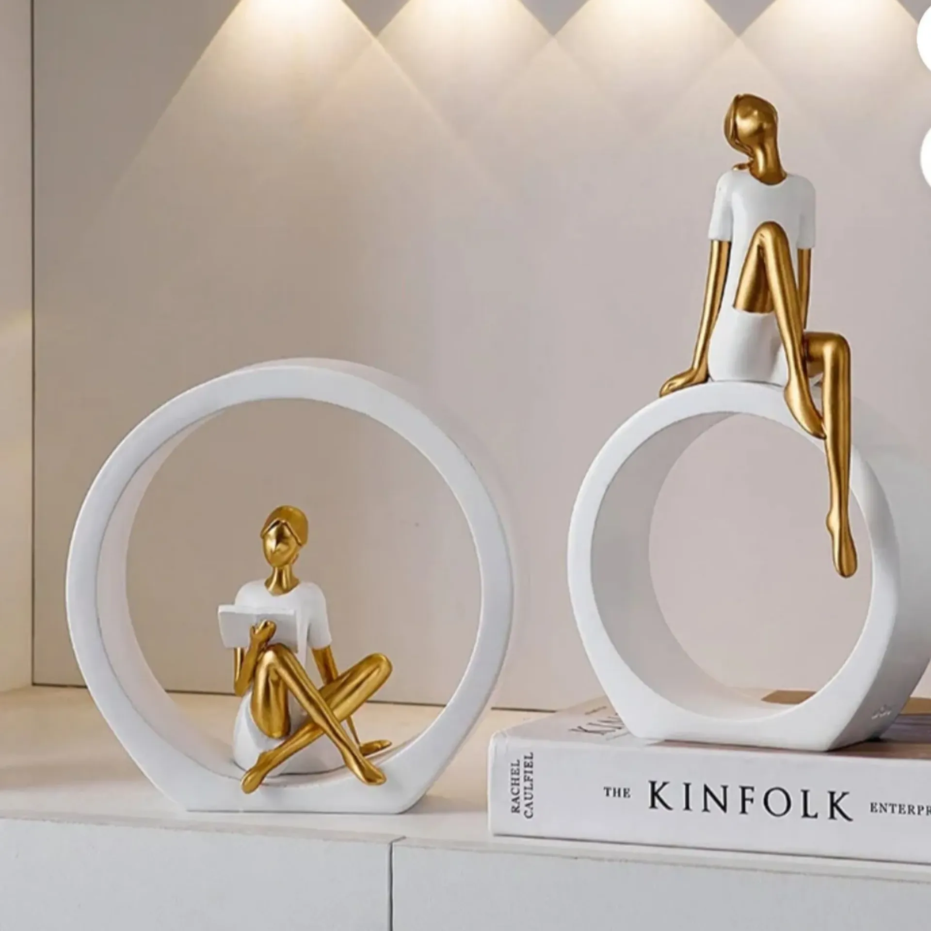 2pcs Set "On the Ring" Modern Resin Sculptures